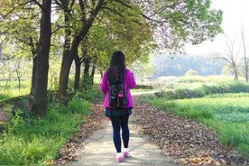 女孩面对歹徒怎样做能够自保图片