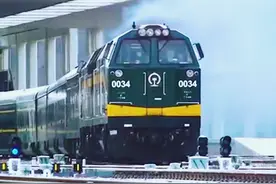 又从美国进口？我国铁路领先全球，为什么造不出青藏铁路火车头？图片