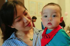 母亲这些基因很容易遗传给儿子，不是封建迷信，是有科学依据的图片