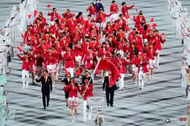 东京奥运︱盘点中国队10届奥运服，哪一年开始以红色为主基调？图片