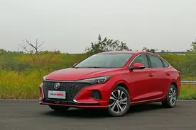 测试：长安逸动PLUS跑到200km/h时，车内静音性如何？图片
