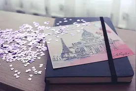 男友带我去买房，叫父母过来刷卡，老两口在售楼部吵得不可开交图片