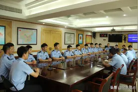河南警察学院15名学生到新安县公安局开展暑期社会实践活动图片