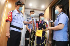 6月25日零时起，铁路部门启用今年第三季度列车运行图图片