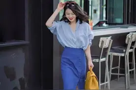 夏天到了，衬衫+半身裙才最“合拍”，青春又时尚，小个子都爱了图片