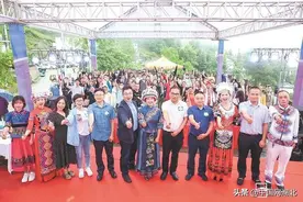 恩施农民主播成电商带货达人图片