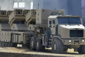 阿联酋的重型火箭炮，精度与金钱划等号，陆路运输成为唯一图片