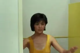 关之琳演技最炸裂的一次，面对这样的镜头却纹丝不动，网友：佩服图片