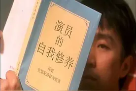 周星驰吴孟达恩怨始末：13年合作情谊，不敌《功夫》的一个包租公图片