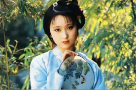 87版《红楼梦》出现的扇子大赏图片