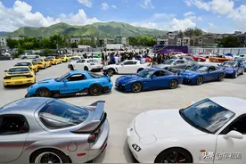 香港马自达转子跑车车主联欢会，RX7，RX8齐齐亮相图片