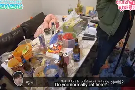 知名博主住高级公寓却从不打扫，屋里堆满垃圾？网友：糟蹋房子图片