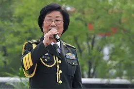 难忘马玉涛，被王昆发现的中将歌唱家，如今84岁，看近照令人心痛图片