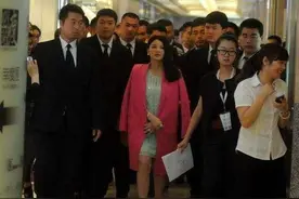 本以为马云的保镖是最厉害的，看到王思聪的保镖才心服口服图片