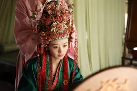 玄纁为色、纯白无瑕、红绿相间：中国古代婚礼服色彩"那些事"图片