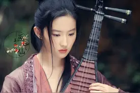 琵琶行中的琵琶女不过在卖惨，为何白居易会哭湿衣服？说穿就懂了图片