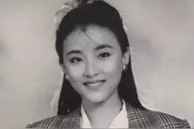 主持界的“大姐大”杨澜，丈夫是虎背熊腰富商，儿子英俊女儿普通图片