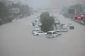 中国人的“温良”：一场暴雨过后，我看到了最光辉的人性图片