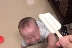 不行，你不能吃，哭也不给你图片