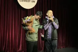 脱口秀演员卡姆服刑期满首次现身，然而，他还有机会吗？图片