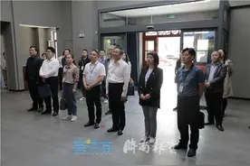 “弘扬恩铭精神 传承红色基因”座谈会在济举行 邓恩铭家乡代表参加图片