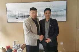 中国经贸杂志社副主编郝江华到中北宏远集团陕西分公司做工作调研图片