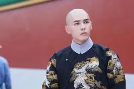 他是雍正儿子中最聪明的一个，却装一辈子糊涂，子孙后代都感谢他图片