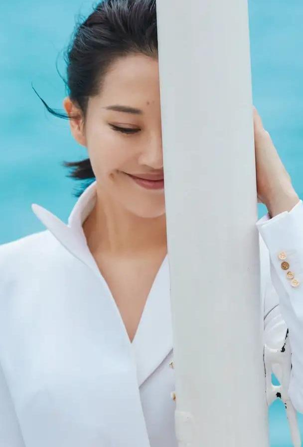 美肤宝、东方婵妆、百雀羚的4款套装，超适合40+以上的皮肤