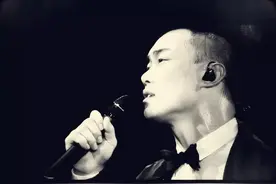 46岁陈奕迅生日暴瘦：“我赢了世界，却唯一得不到她的认可​”图片