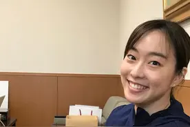 27岁石川佳纯，晒最新照片！日本女乒队长，中文八级口语流利图片
