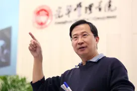 北大教授饶毅炮轰：湖畔大学只是个赚钱的培训班，有钱人抱团圈子图片