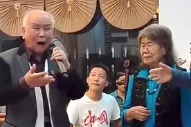 90多岁老艺术家近照曝光，曾是豫剧电影《朝阳沟》中栓宝、银环妈图片