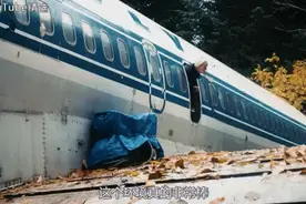 69岁老人逃离城市，住进二手飞机，爆改成三室一厅山景房，太强了图片
