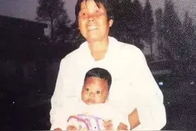 老人抚养黑人弃婴20年后，终成黑色汉人图片