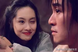 女生发个wink什么意思，wink你一下是什么意思？图片