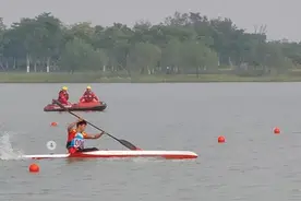 高校精英荟萃！浪里划船谁最强？图片