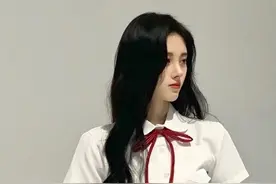 初恋脸清纯女明星鞠婧祎学生制服诱惑甜美可爱自拍写真集图片