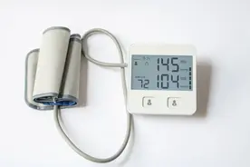 家里的电子血压计不准了？大多数人还不会这3大校准技巧图片