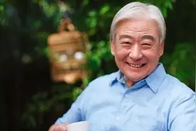 女儿让父亲卖房去城里享福，父亲想了个办法，认清了女儿真面目图片