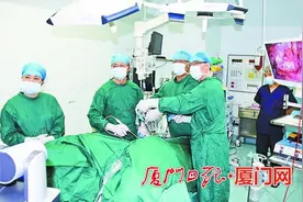 微创中的微创，这手术做得漂亮！厦大附属中山医院胃肠外科团队以精湛技术献礼中国医师节图片