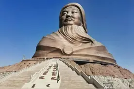 各地巨型雕塑排行，为何褒贬不一？都该拆除吗？图片