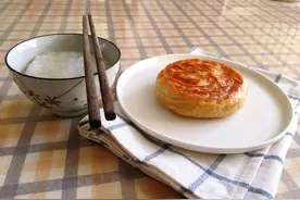 我家小孩喜欢吃的馅饼，是用它做成的成本不到2元，吃起来香脆图片