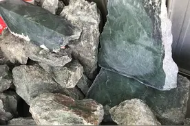 阿富汗碧玉 正向我们走来图片