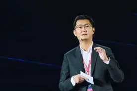 腾讯成为京东最大股东，刘强东耗尽一生却成为马化腾的员工？图片