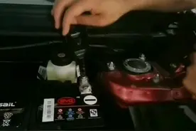 #技术咖# 车辆电瓶断电 现场演示图片