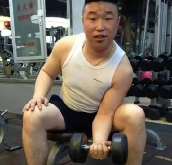德云社烧饼成健身型男！与女神登上健美杂志！增肌原理你要知道