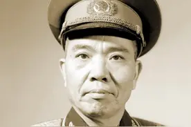 红34师唯一幸存的将领，建国后授中将，骨灰为何没有放在八宝山图片