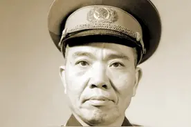 红34师唯一幸存的将领，建国后授中将，骨灰为何没有放在八宝山图片