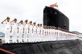 遇深海断崖陷阱，遭敌国军舰追踪，372潜艇大洋历险记图片