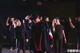 十八岁的易烊千玺真的是踩点狂魔，未来舞王无疑！视频封面
